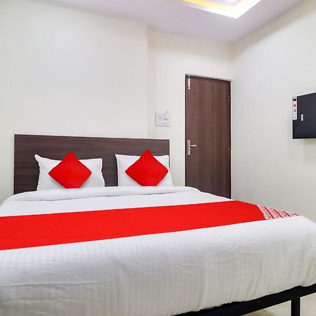 Hotel O Red Stone Hotels Hyderabad Eksteriør billede
