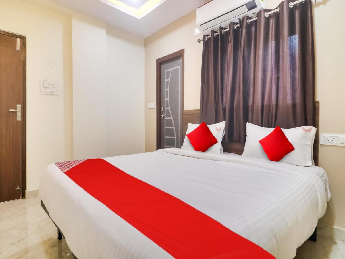 Hotel O Red Stone Hotels Hyderabad Eksteriør billede