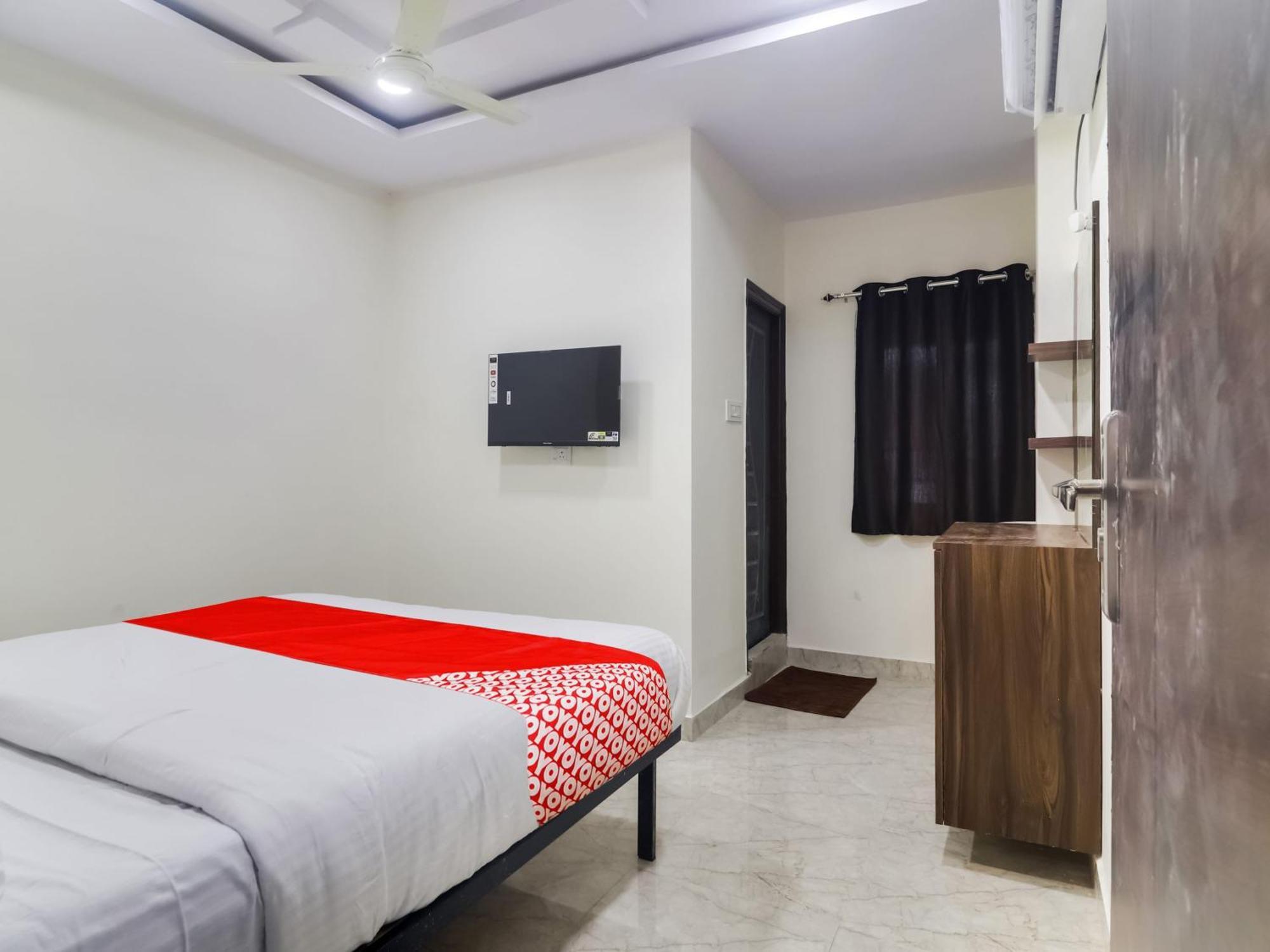 Hotel O Red Stone Hotels Hyderabad Eksteriør billede