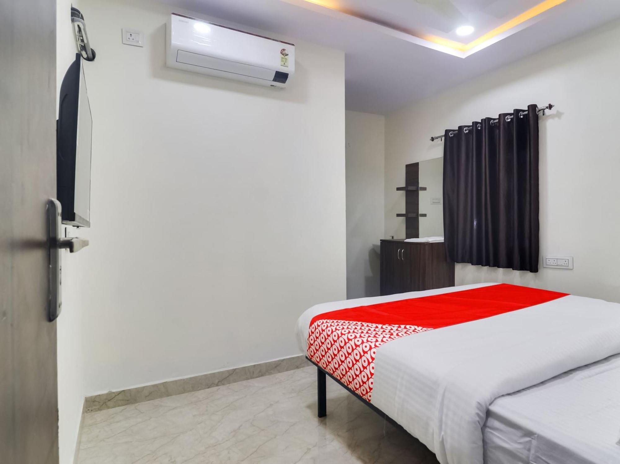 Hotel O Red Stone Hotels Hyderabad Eksteriør billede