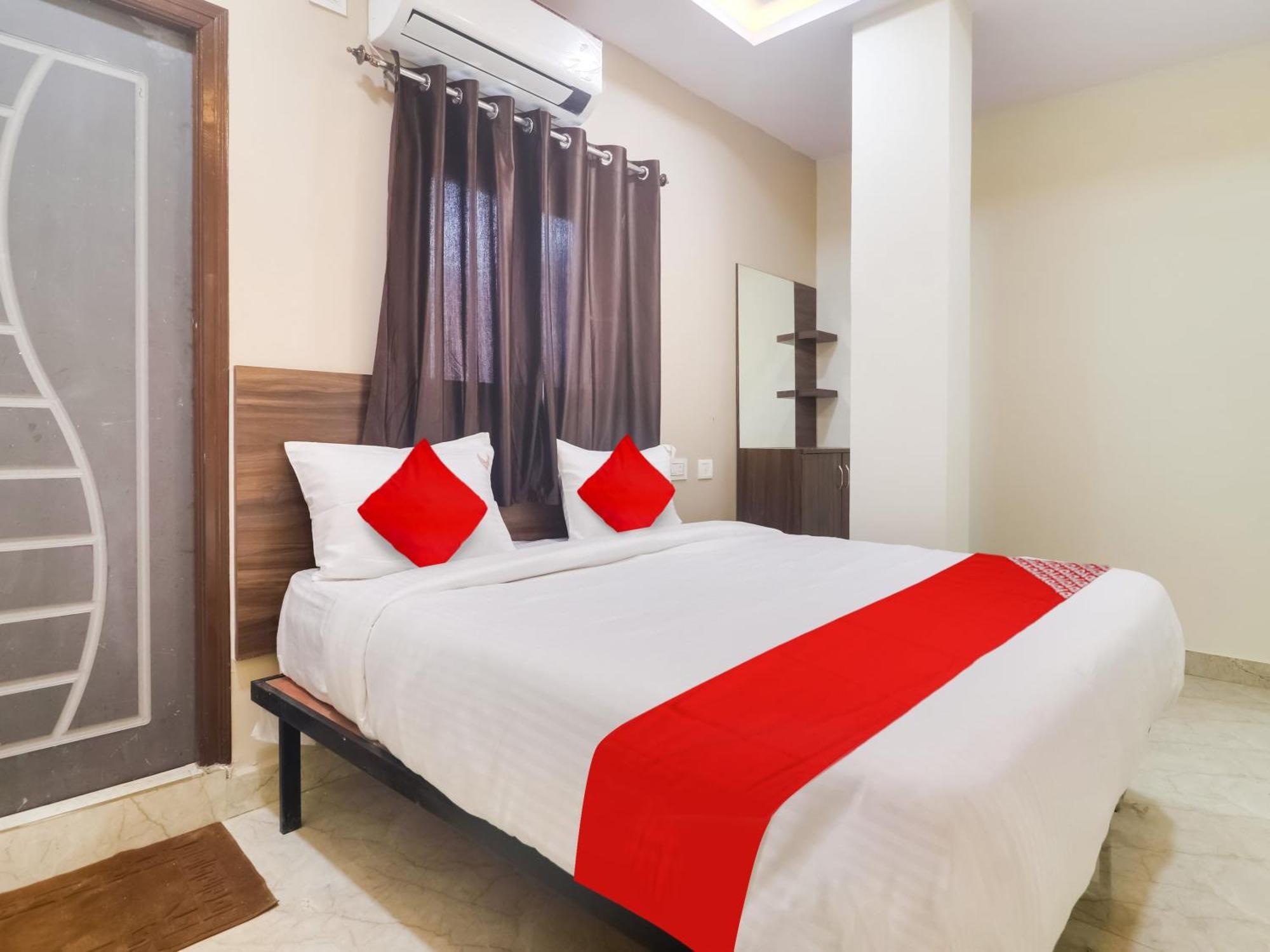 Hotel O Red Stone Hotels Hyderabad Eksteriør billede